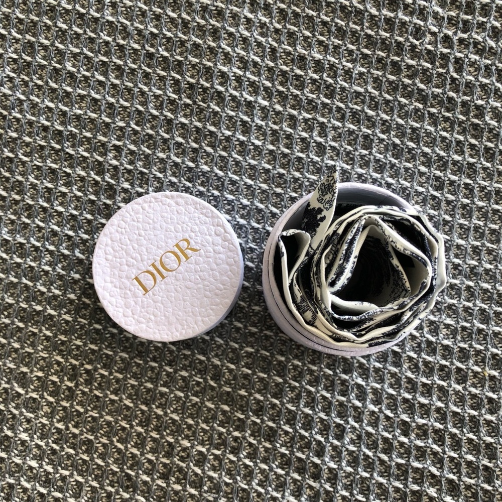 Dior Monochrome Silk Twilly - Picture 4 of 4